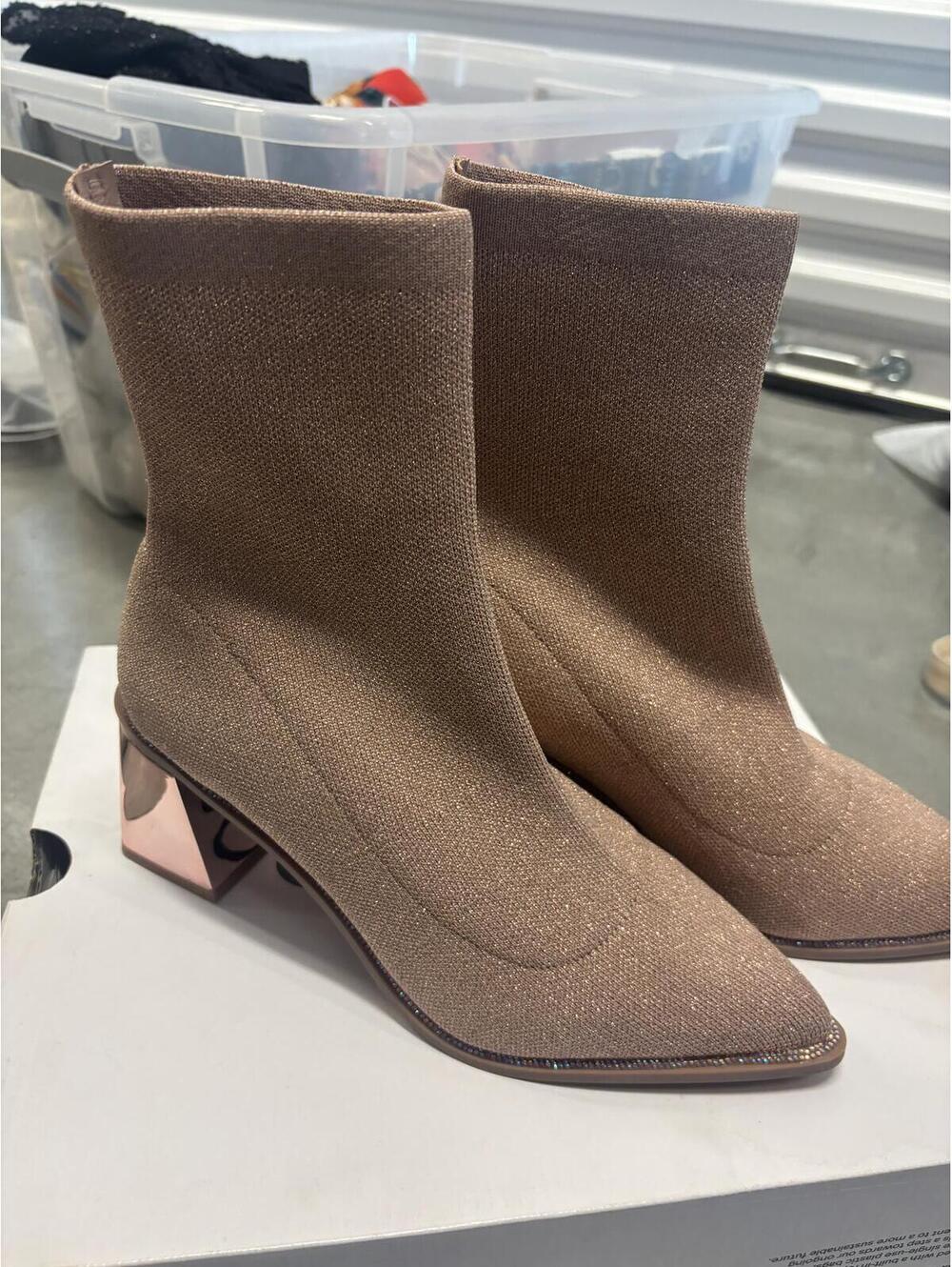 ALDO Rose Gold Pink Pointed Toe Sock Boots with Metallic Block Heel Size 8